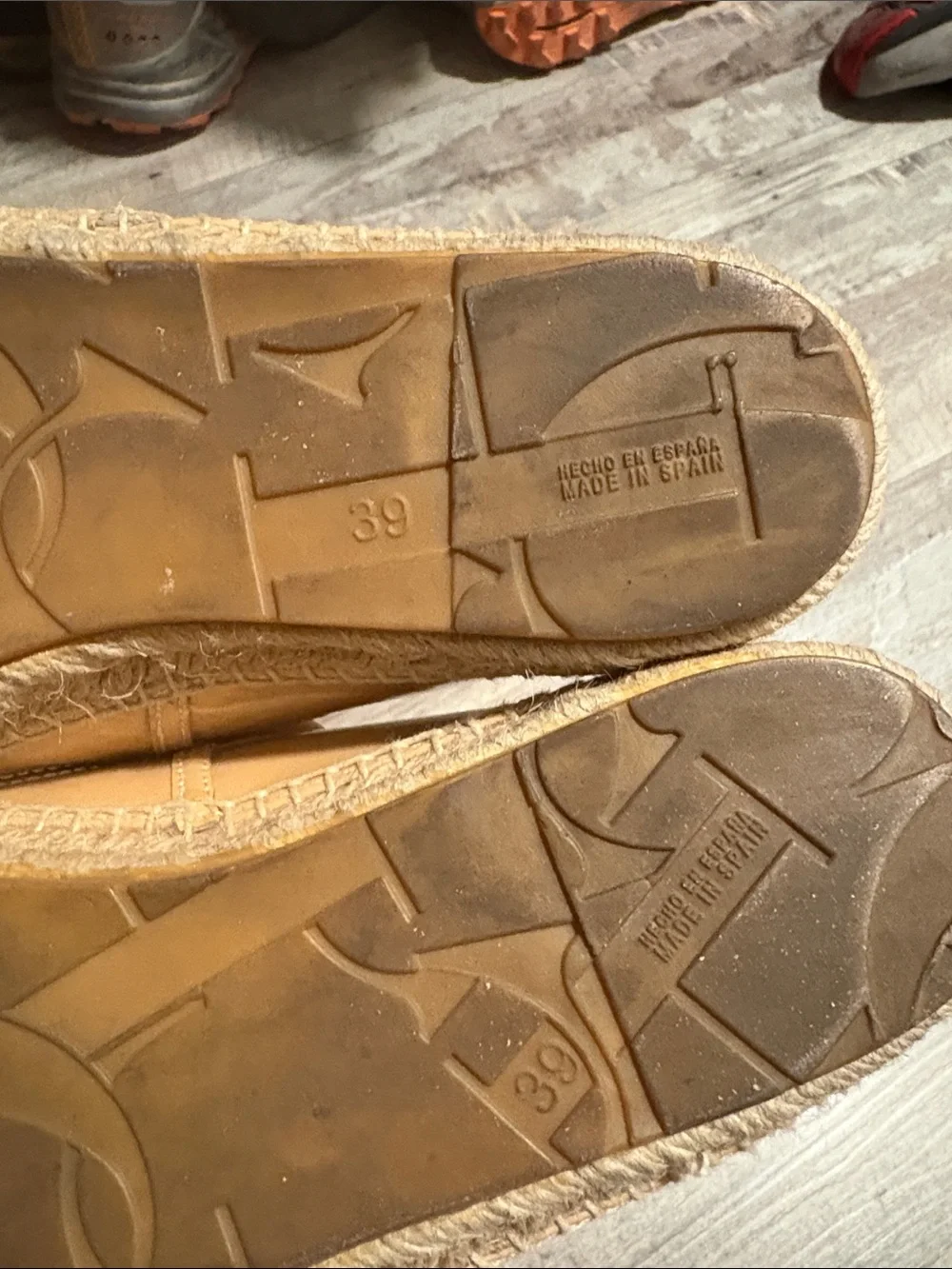 Carolina Herrera Patent Espadrille Loafers in Tan